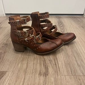FREEBIRD booties. Felicity-size-7 cognac. Leather. Price includes shipping cost!